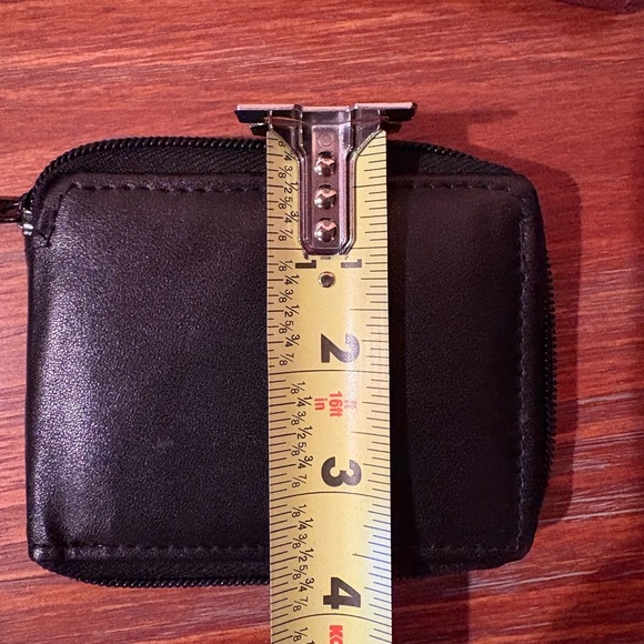 Genuine Black Leather Zip around Wallet - Picture 14 of 14